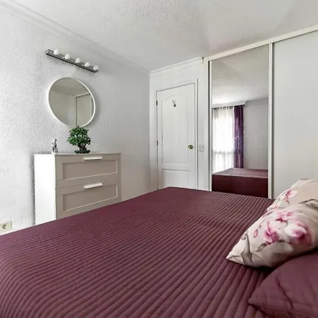Apartamento Arona, 1 Dormitorio, 4 Personas - Es-178-3 *