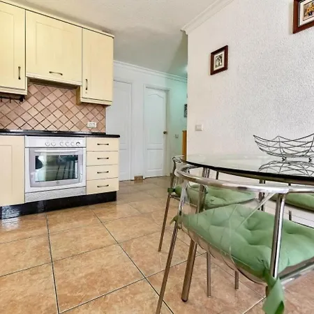 Apartamento Arona, 1 Dormitorio, 4 Personas - Es-178-3 * Los Cristianos (Tenerife)